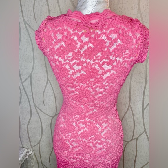 🌷 Vibrant Rose Red Pink Sheer Lace Dress 🌷 - Picture 8 of 10